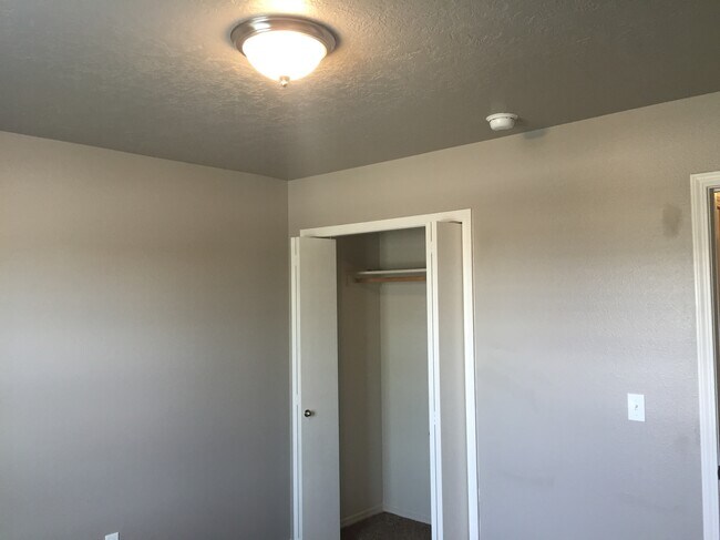 Building Photo - 3932 S Veneto Pl