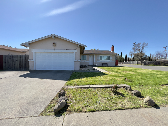 Primary Photo - Renovated American Canyon Home Near School...