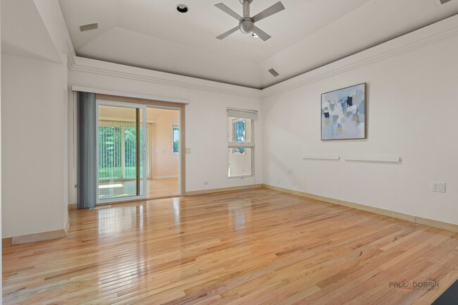 Building Photo - 1660 Hertel Ln