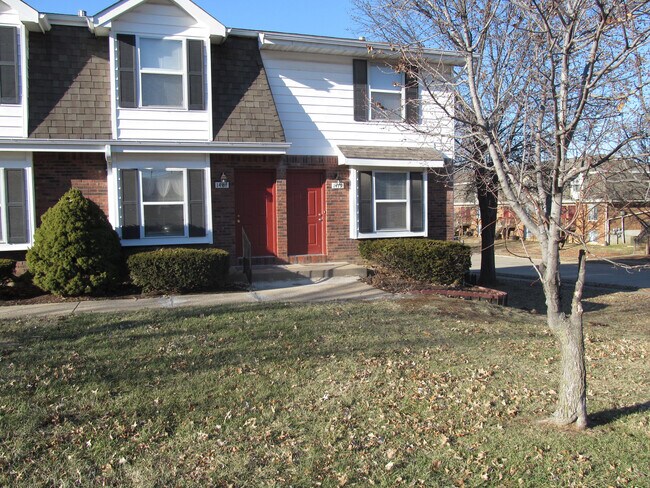 Building Photo - 1489 Dartmouth Dr