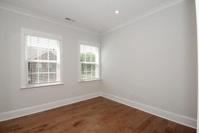 Building Photo - Beautiful John Wieland end unit townhouse ...
