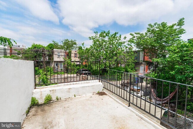 Building Photo - 5111 Willows Ave