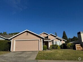 Building Photo - Rocklin home close to shopping