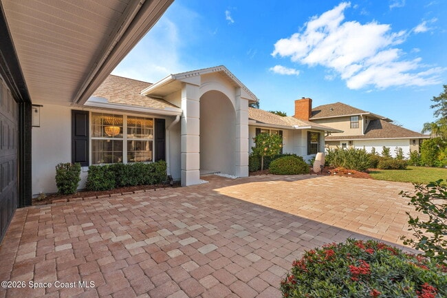 Building Photo - 662 Rossmoor Cir