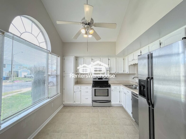 Building Photo - 5913 Chain Bridge Rd