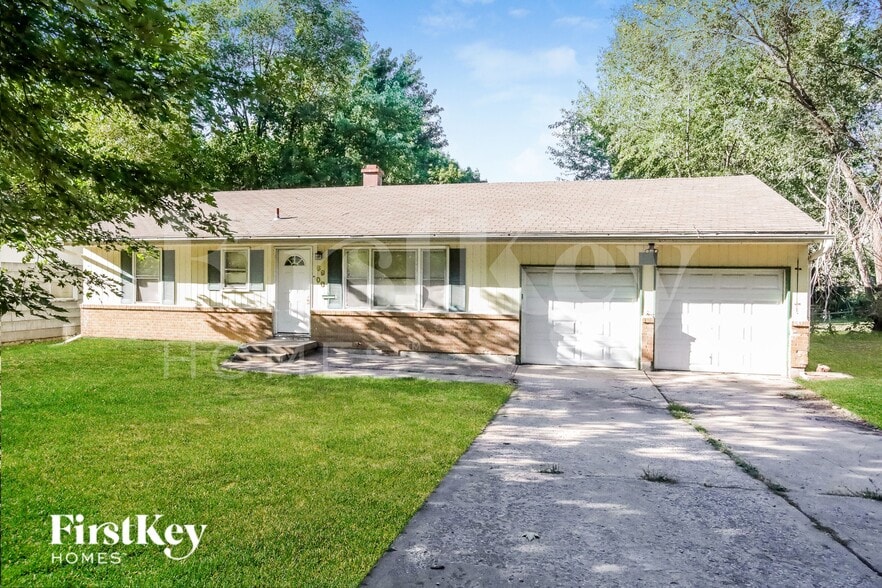 Building Photo - 6900 Fairlane Dr