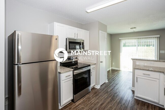 Building Photo - 4 Bedroom Pet-Friendly Home in Charlotte, ...