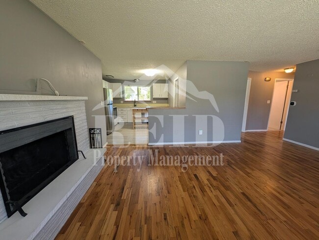 Building Photo - Comfortable Single-Story Rambler in Central Kitsap