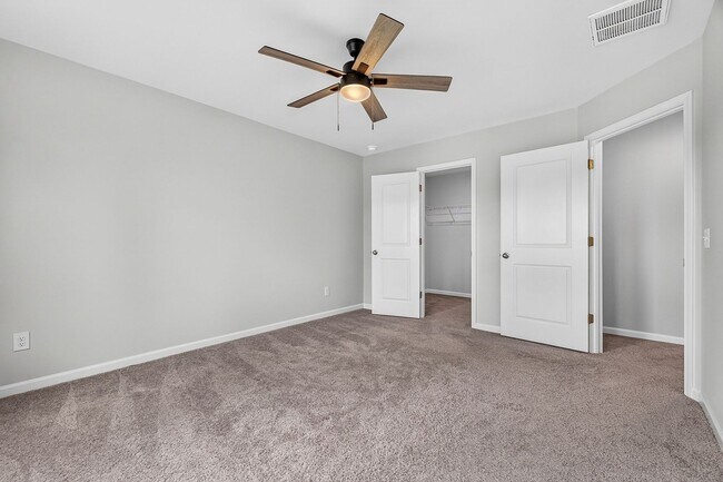 Building Photo - 5214 New Palm Ct
