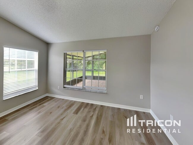 Building Photo - 958 Shriver Cir