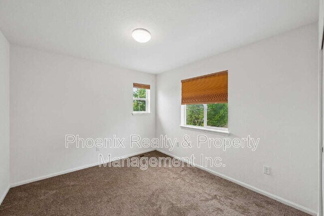 Building Photo - 1417 Lander Ln