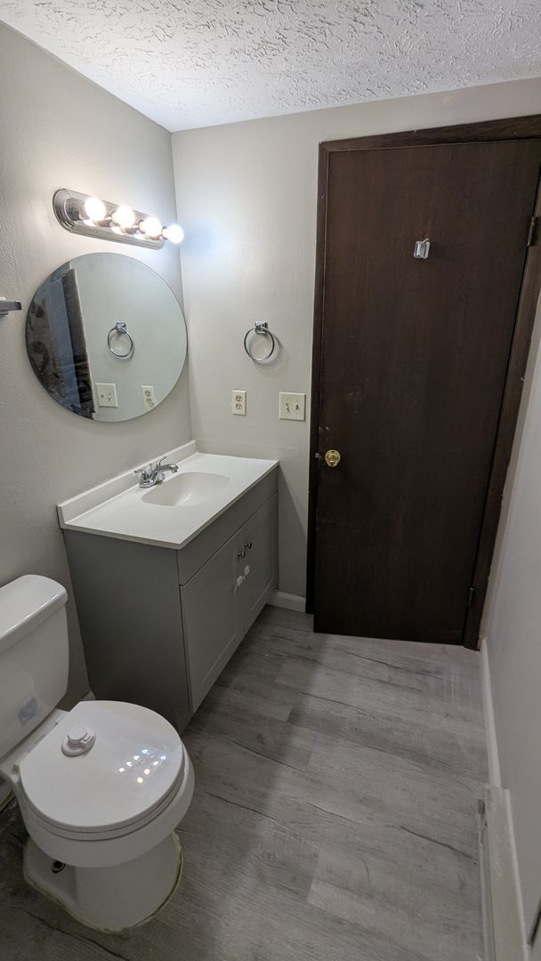 Building Photo - MN Cedar Village (801)