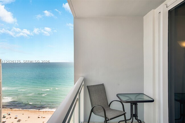 Building Photo - 6917 Collins Ave
