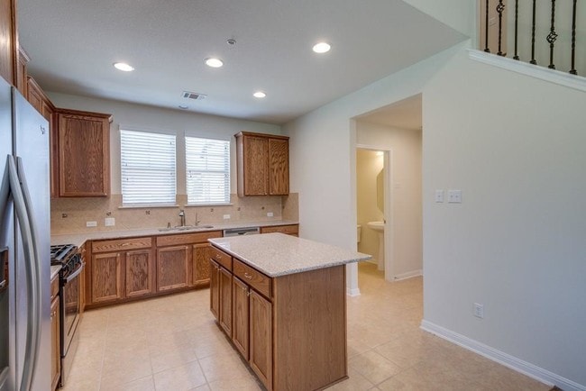 Building Photo - 7220 Wyoming Springs Dr