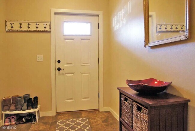 Building Photo - 2 br, 2.5 bath Condo - Cook Inlet Townhomes