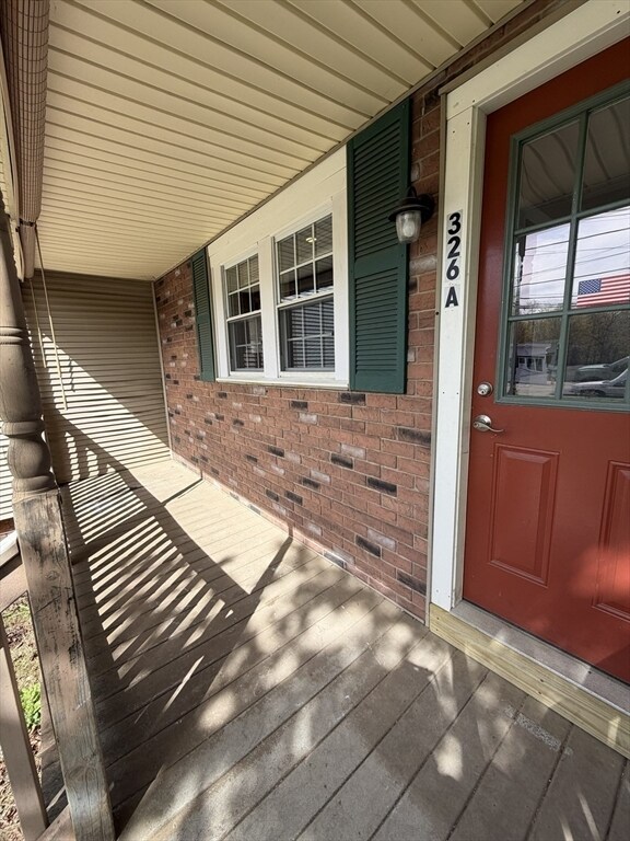 Building Photo - 326 N Main St