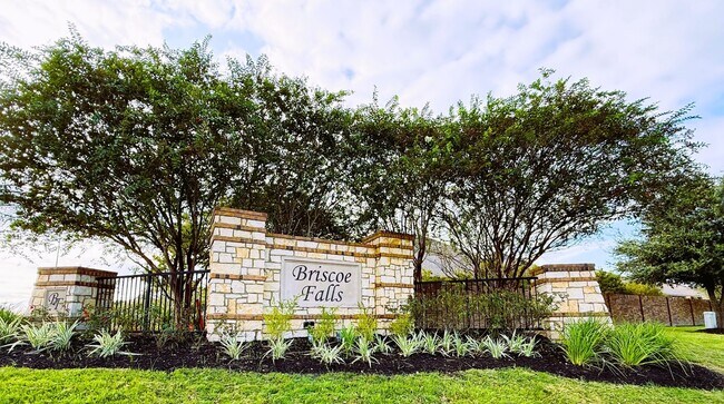 Building Photo - 8123 Cheyenne Hills Trail