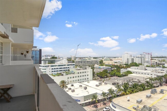 Building Photo - 100 Lincoln Rd