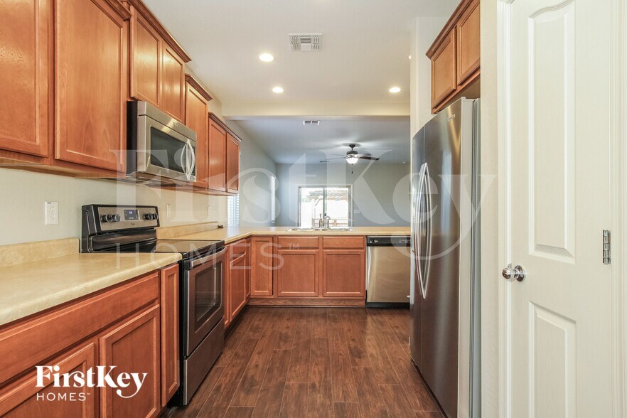 Building Photo - 23587 W Harrison Dr