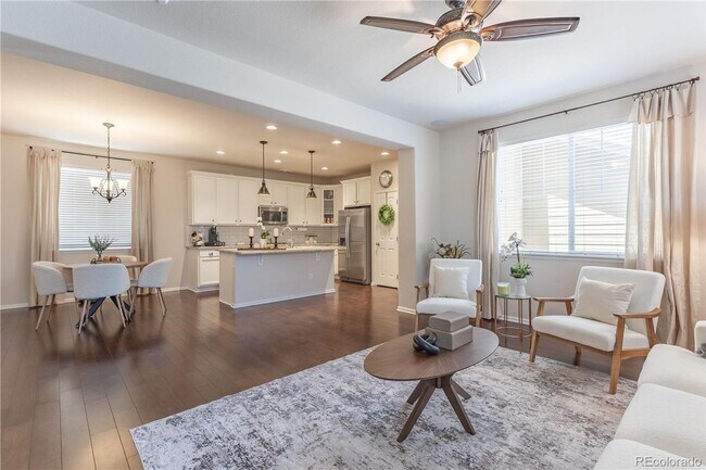 Building Photo - Charming 3 bedroom, 3 bathroom home in The...