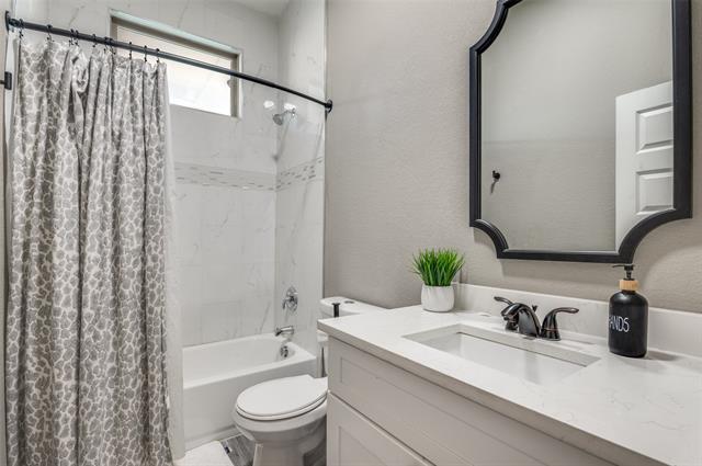 Building Photo - 1016 Winters St