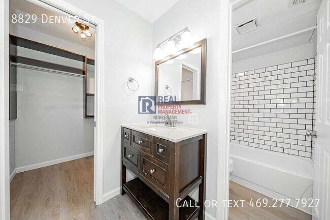 Building Photo - 8829 Denver St