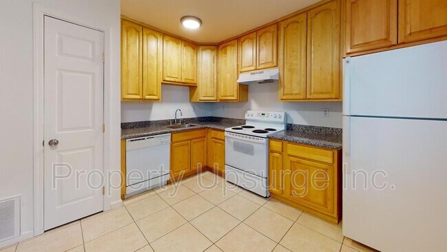 Primary Photo - 1013 Echo Rd