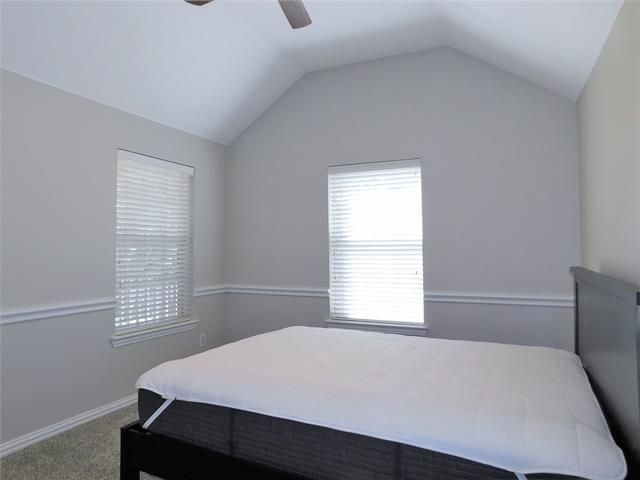 Building Photo - 4400 Ballymena Dr