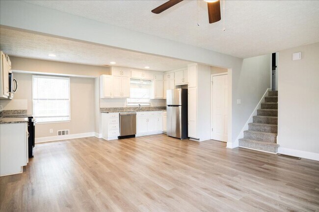 Building Photo - 3/2 Home in Cul-De-Sac w/ 2 Car Garage and Large Bonus Room