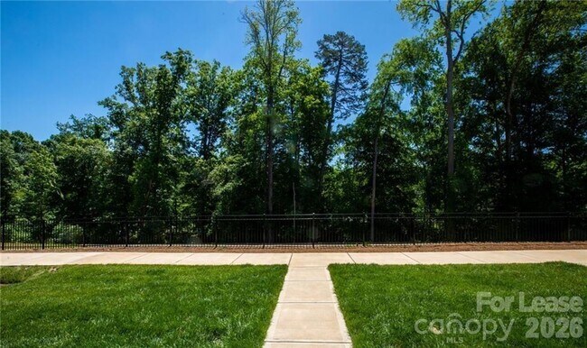 Building Photo - 3023 Salix Bend Dr