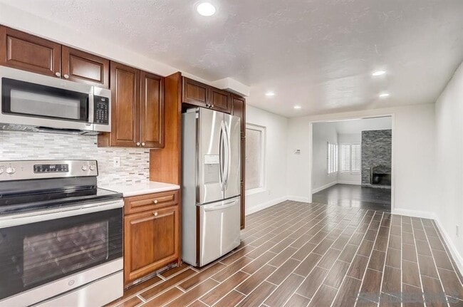 Building Photo - 10456 La Morada Dr