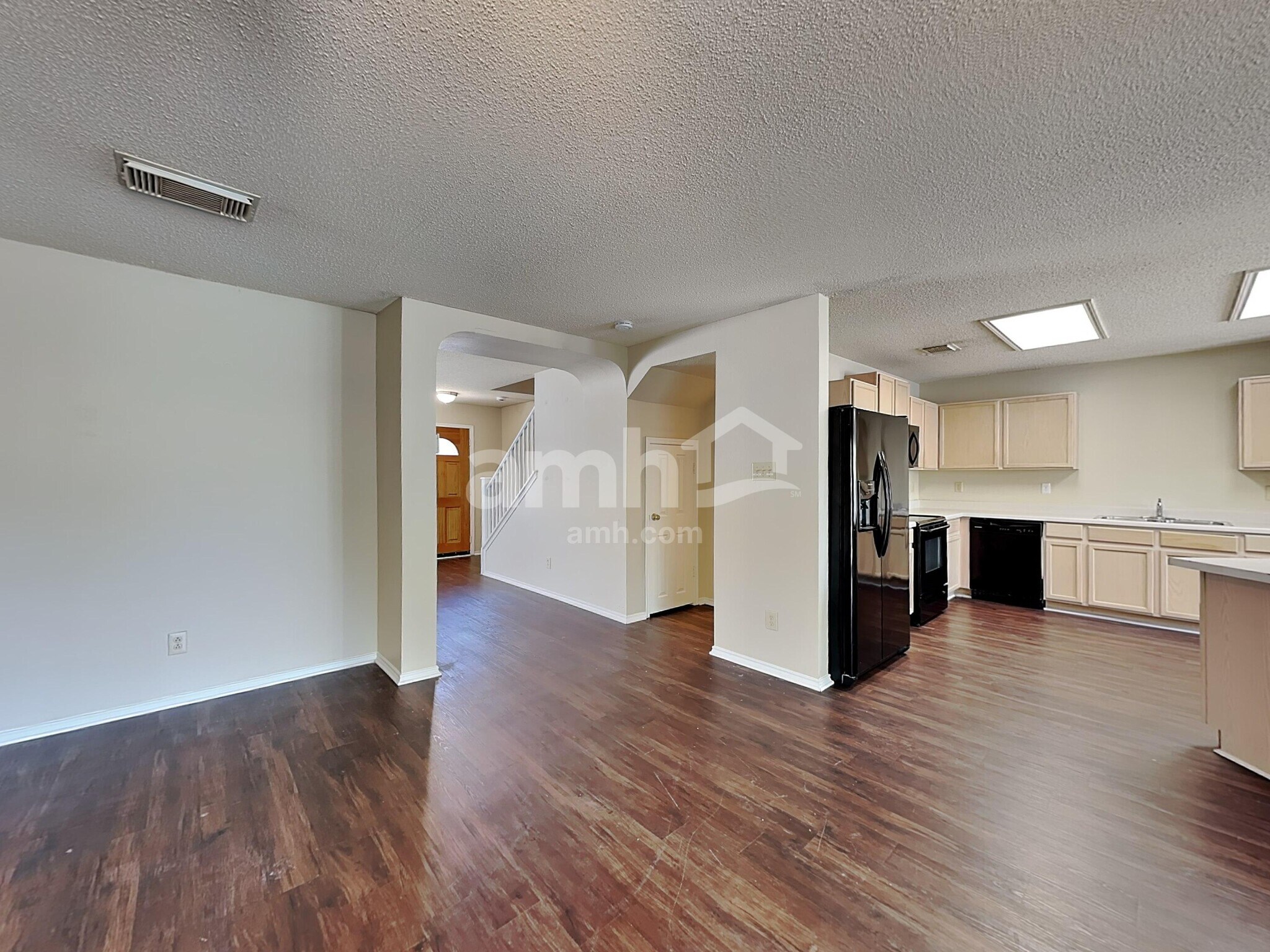 Building Photo - 438 Terra Cotta