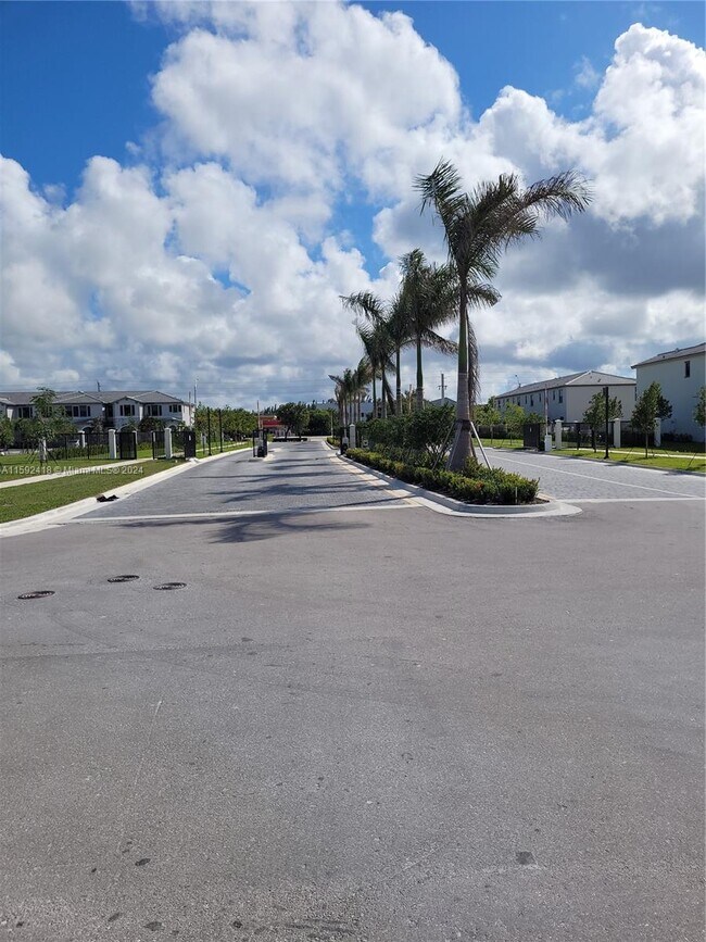 Building Photo - 28672 SW 134th Ct