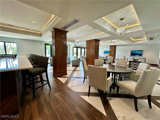Building Photo - 6075 Pelican Bay Blvd