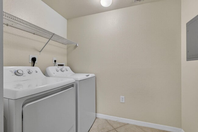 Building Photo - 6510 Emerald Dunes Dr