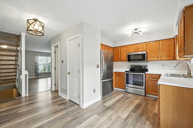 Building Photo - 932 Philadelphia Dr