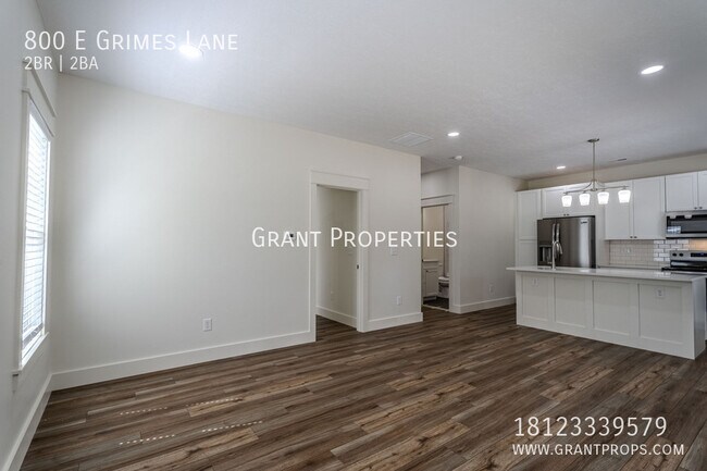Building Photo - 800 E Grimes Ln
