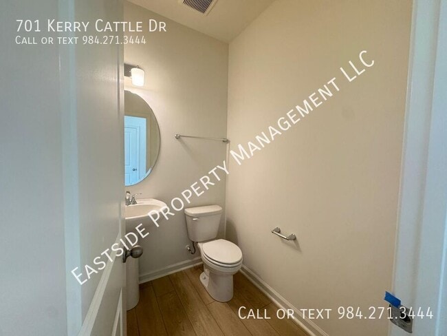 Building Photo - 701 Kerry Cattle Dr
