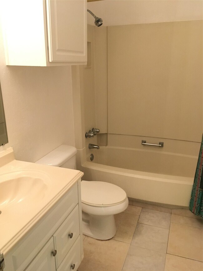 Building Photo - 21026 Settlers Valley Dr