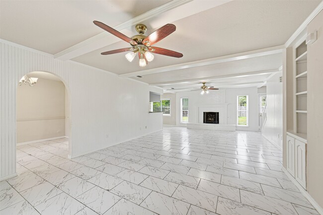 Building Photo - 2406 Joel Wheaton Rd