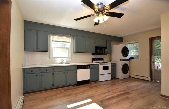 Building Photo - 54 Mozart St