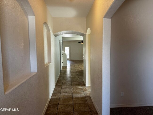 Building Photo - 12641 Paseo Rae Ave