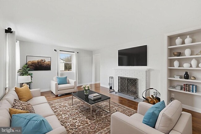 Building Photo - 5402 12th St S