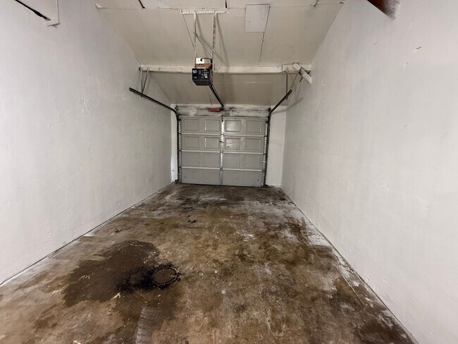 Building Photo - 4590-4592 73rd St, Sacramento, CA 95820