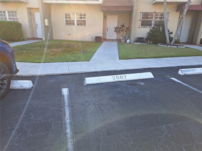 Building Photo - 6140 SW 129th Pl