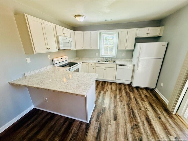 Building Photo - 6319 Norton Dr