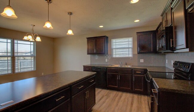 Building Photo - Willard School District - 3 bedroom home with a fenced in yard