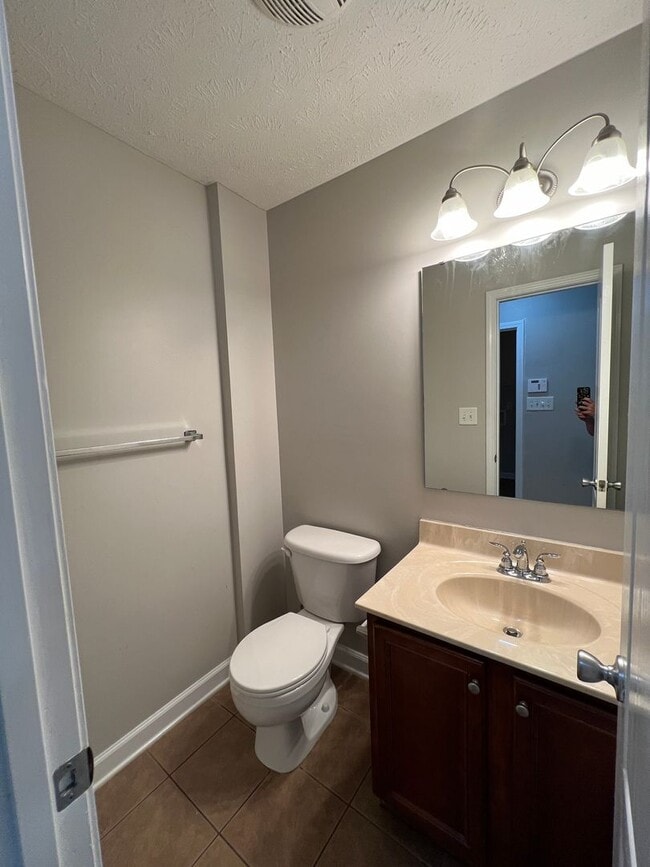 Building Photo - Gorgeous Westgate Home with Access to Community Amenities