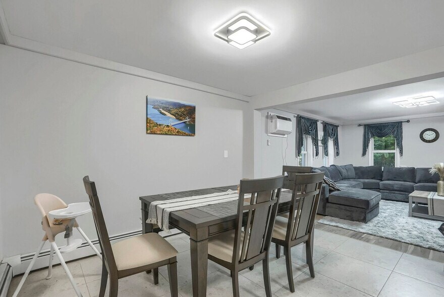 Building Photo - 763 Rte 9W