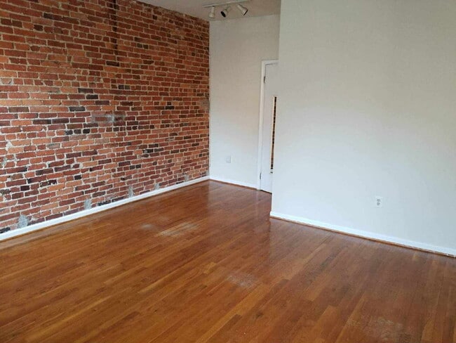 Building Photo - Sophisticated NW DC Home Featuring 3 Bedrooms, Fireplace & Outdoor Oasis with Private Parking